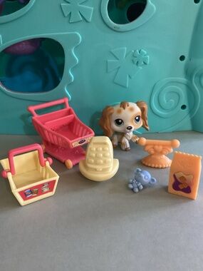 Littlest Pet Shop 2007 Bargain Hunters Set #344 and Accessories